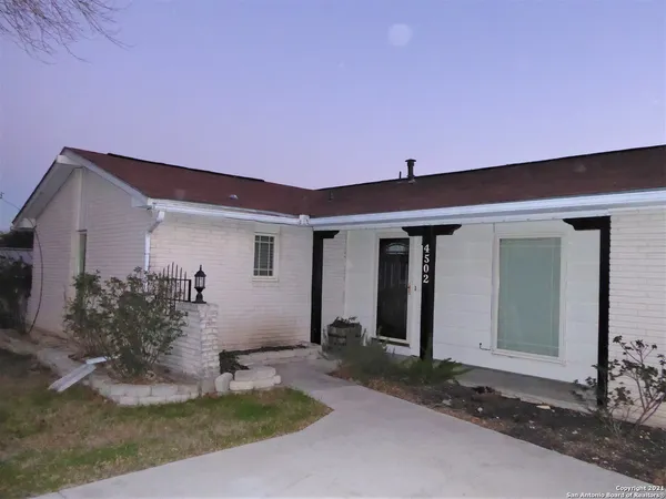 $1,600 | 4502 Longvale Drive, San Antonio, TX 78217
