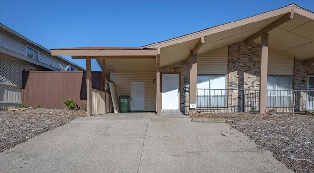 $1,800 | 709 Arrowhead Circle, Garland, TX 75043