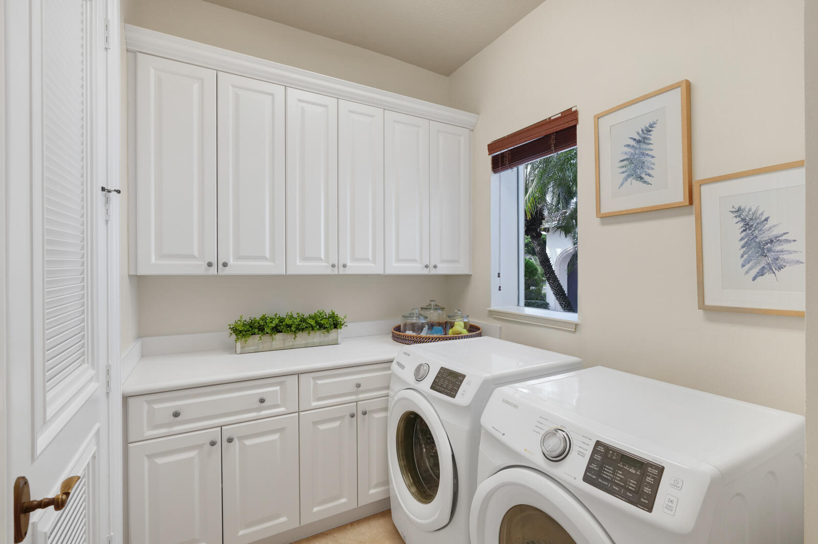 9510 Grand Estates Way Boca Raton, FL 33496 - Photo 41 of 79 Laundry Room