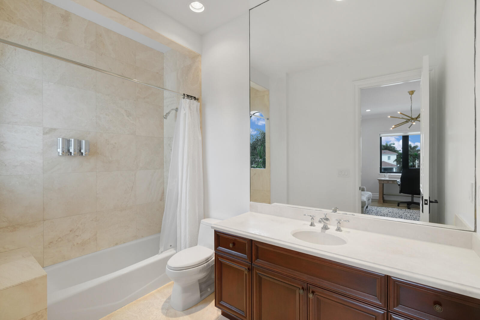 9510 Grand Estates Way Boca Raton, FL 33496 - Photo 47 of 79 Guest Bathroom