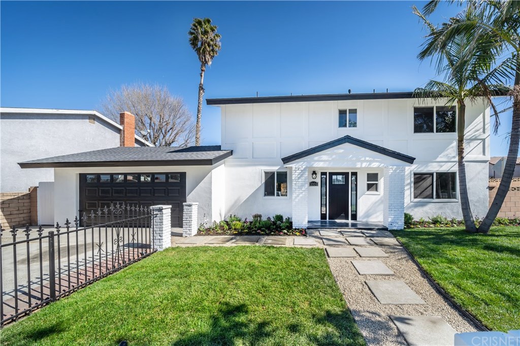 1004 Roldan Avenue Simi Valley, CA 93065 - Photo 1 of 1