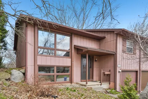 $324,900 | 5800 Tudor Drive, Fitchburg, WI 53711