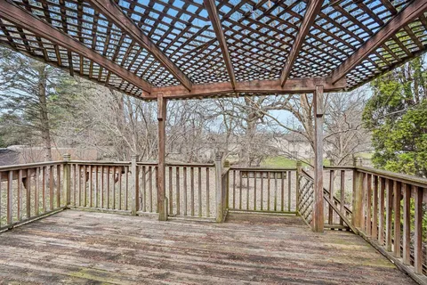 $324,900 | 5800 Tudor Drive, Fitchburg, WI 53711