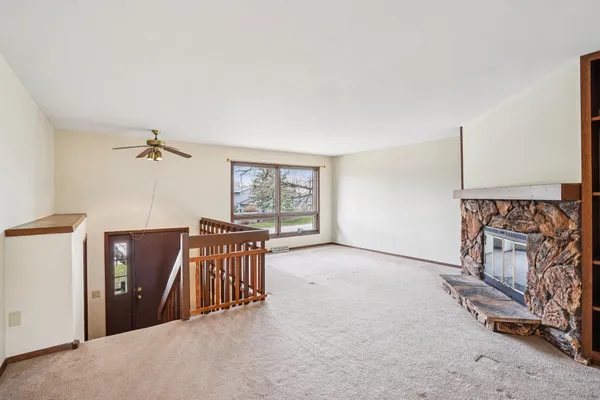 $324,900 | 5800 Tudor Drive, Fitchburg, WI 53711