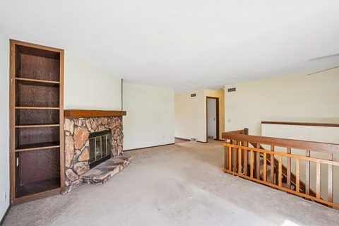 $324,900 | 5800 Tudor Drive, Fitchburg, WI 53711