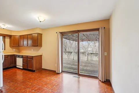 $324,900 | 5800 Tudor Drive, Fitchburg, WI 53711
