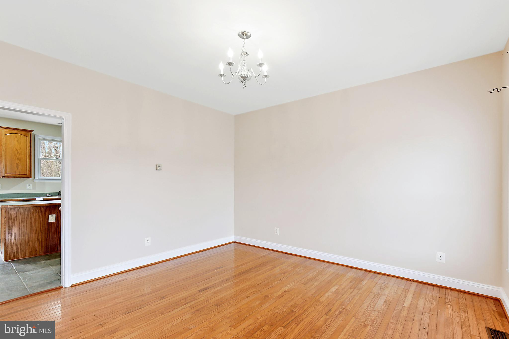141 Garnett Road Joppa, MD 21085 - Photo 4 of 44 Gallery Image 4
