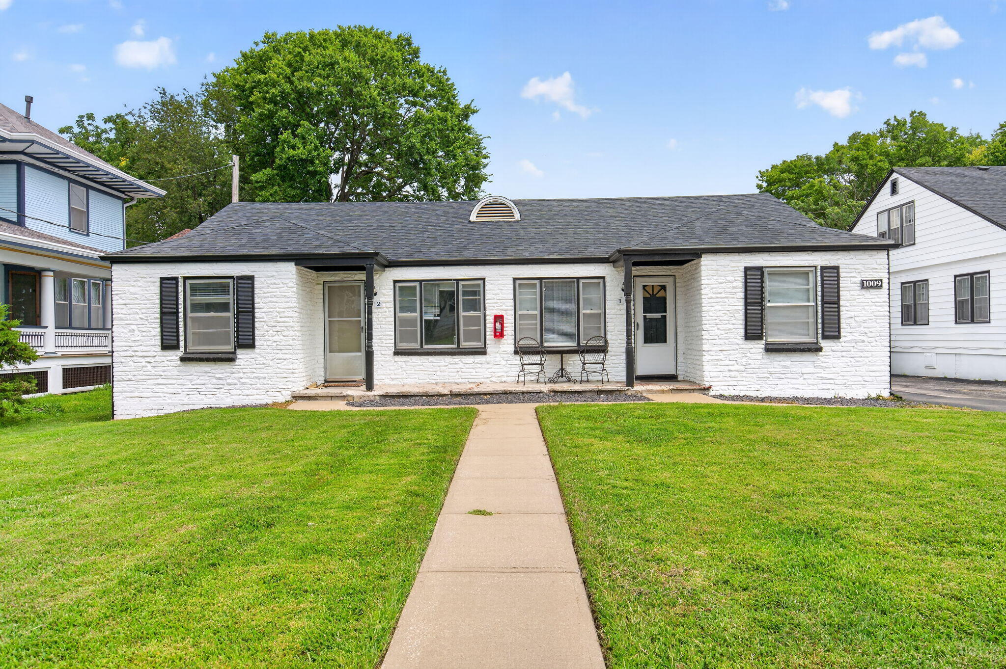 1009 East Walnut Street, Unit 4 Springfield, MO 65806 - Photo 1 of 24 1-web-or-mls-HWJ04695