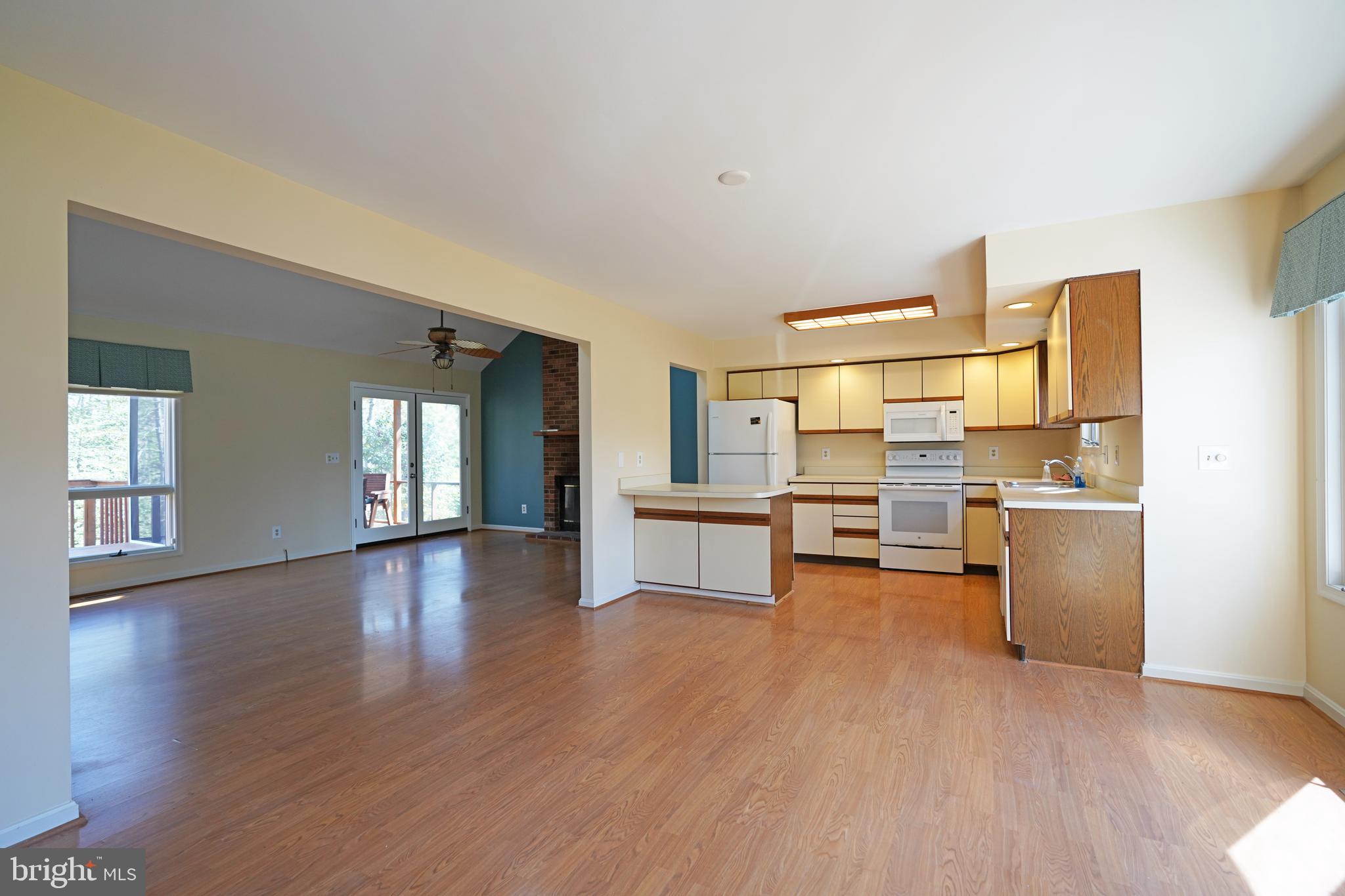 128 White Oak Road Rehoboth Beach, DE 19971 - Photo 4 of 43 Dining/Kitchen Area