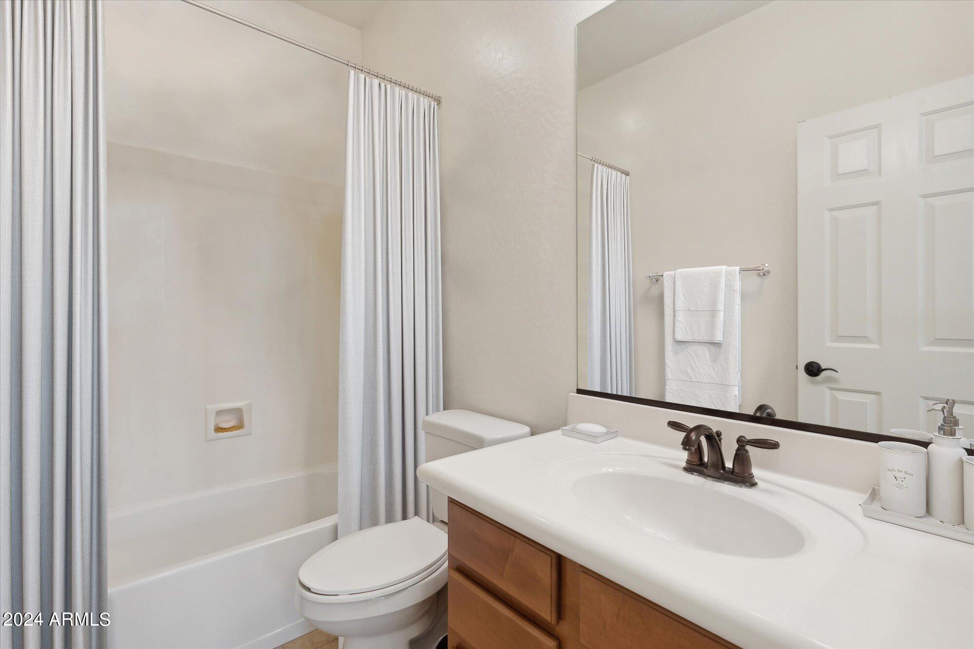 20747 West Ridge Road Buckeye, AZ 85396 - Photo 15 of 68 Virtual Guest Bath