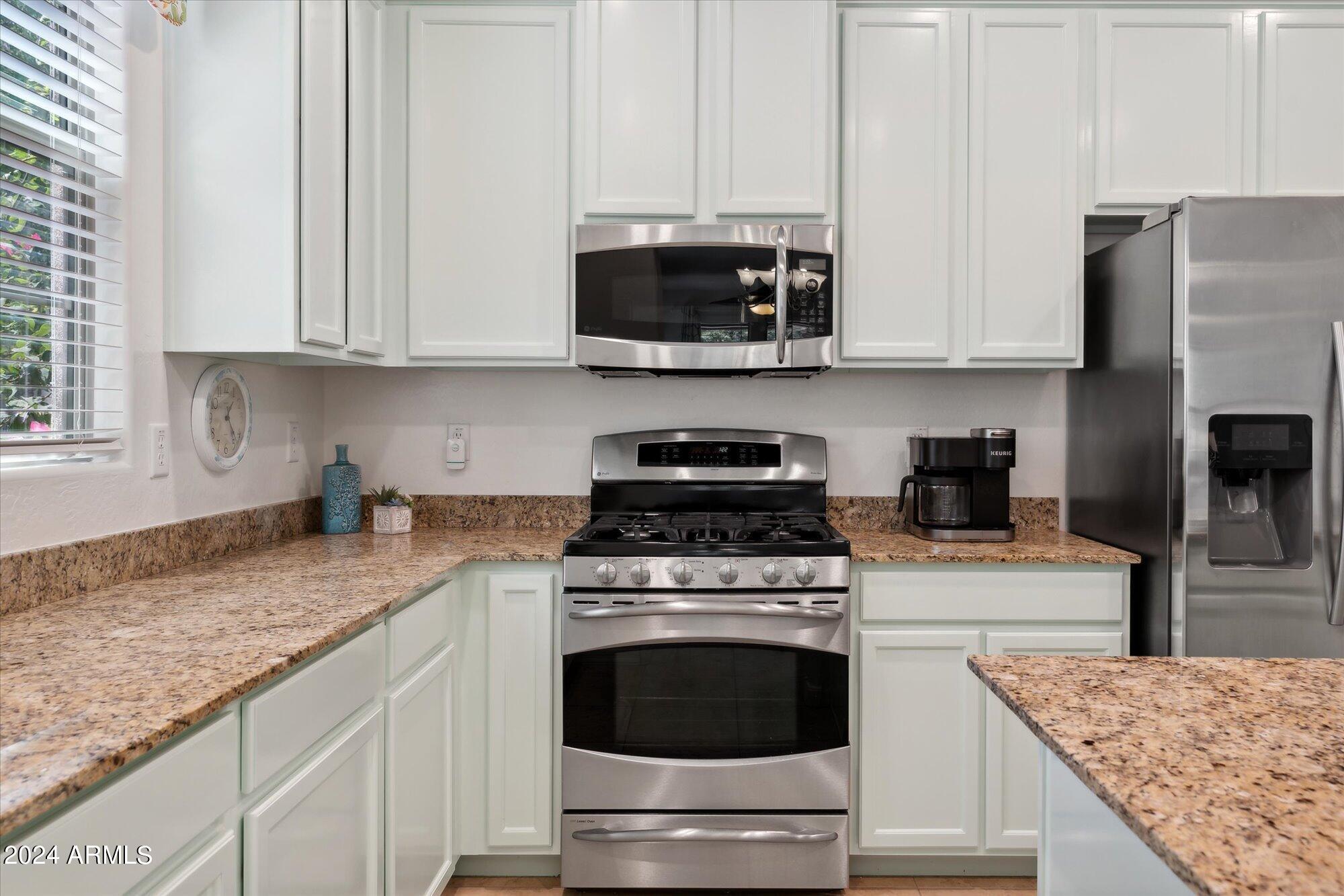 20747 West Ridge Road Buckeye, AZ 85396 - Photo 21 of 68 Kitchen