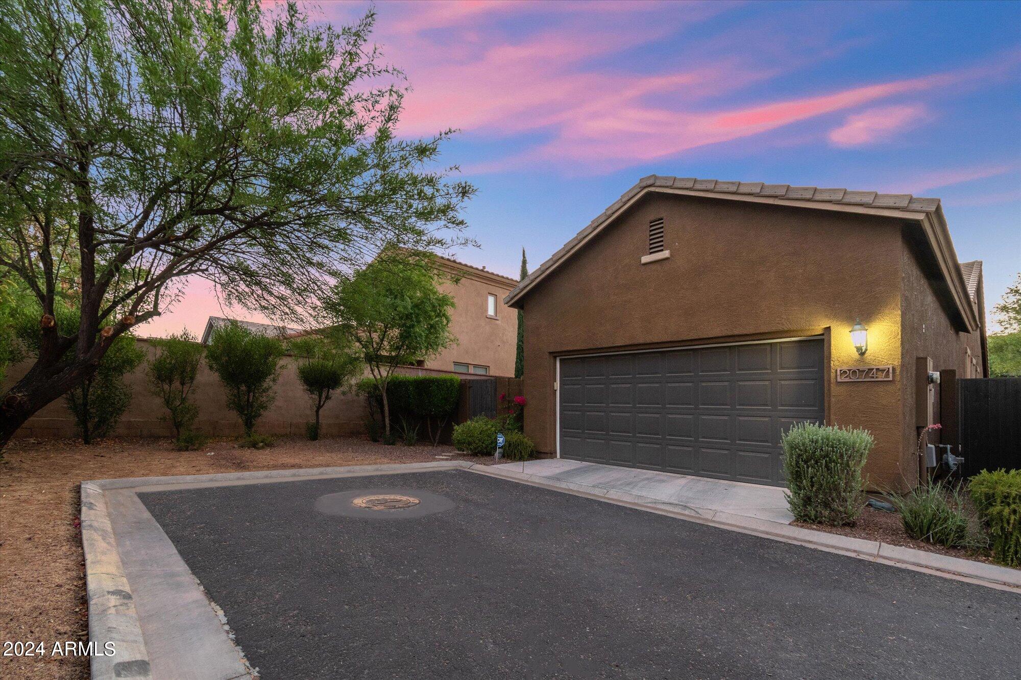 20747 West Ridge Road Buckeye, AZ 85396 - Photo 48 of 68 2 Car Garage