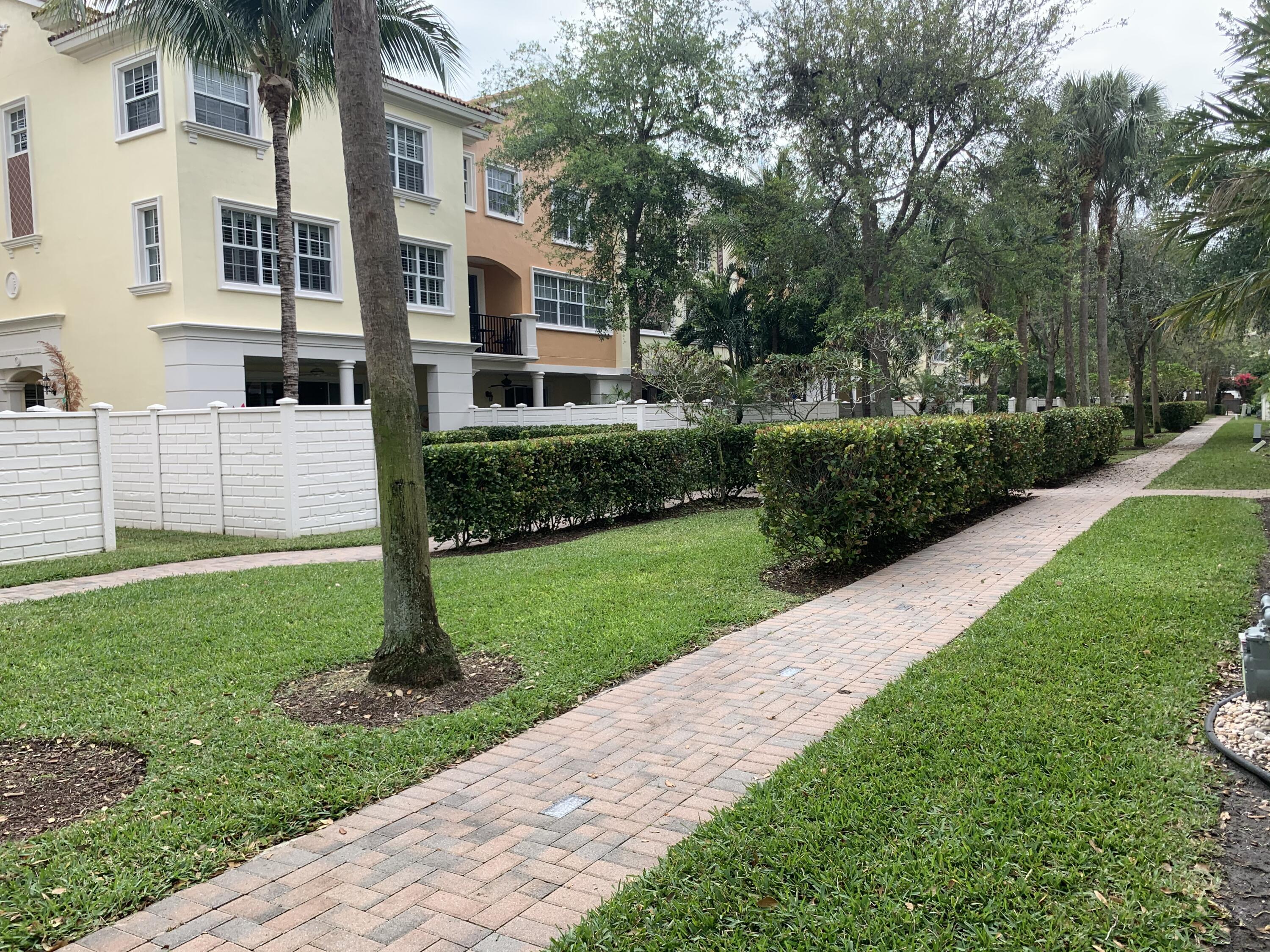 5620 Northeast Trieste Terrace Boca Raton, FL 33487 - Photo 28 of 41 View from Back