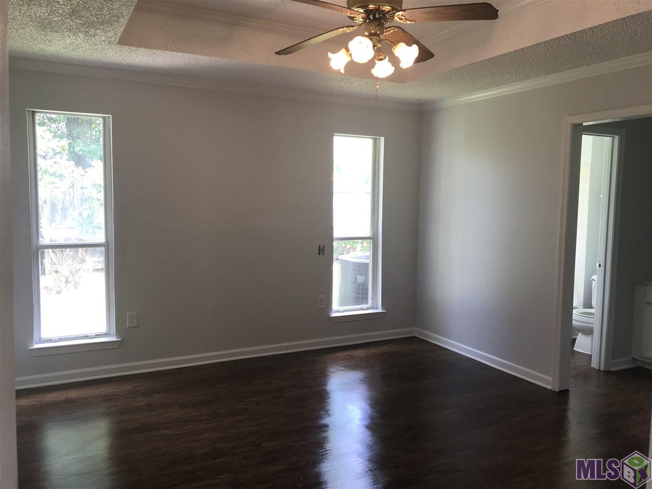 2033 Maple Ridge Avenue Baton Rouge, LA 70816 - Photo 6 of 8