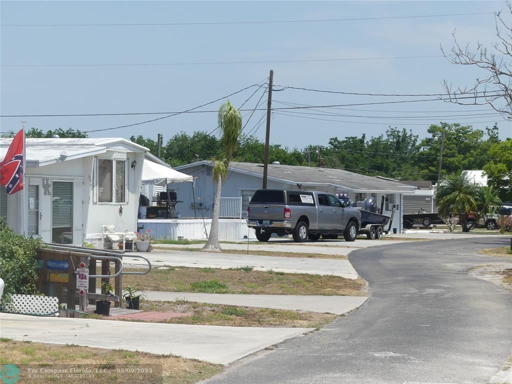 8791 Highway 78 Okeechobee, FL 34974 - Photo 5 of 14