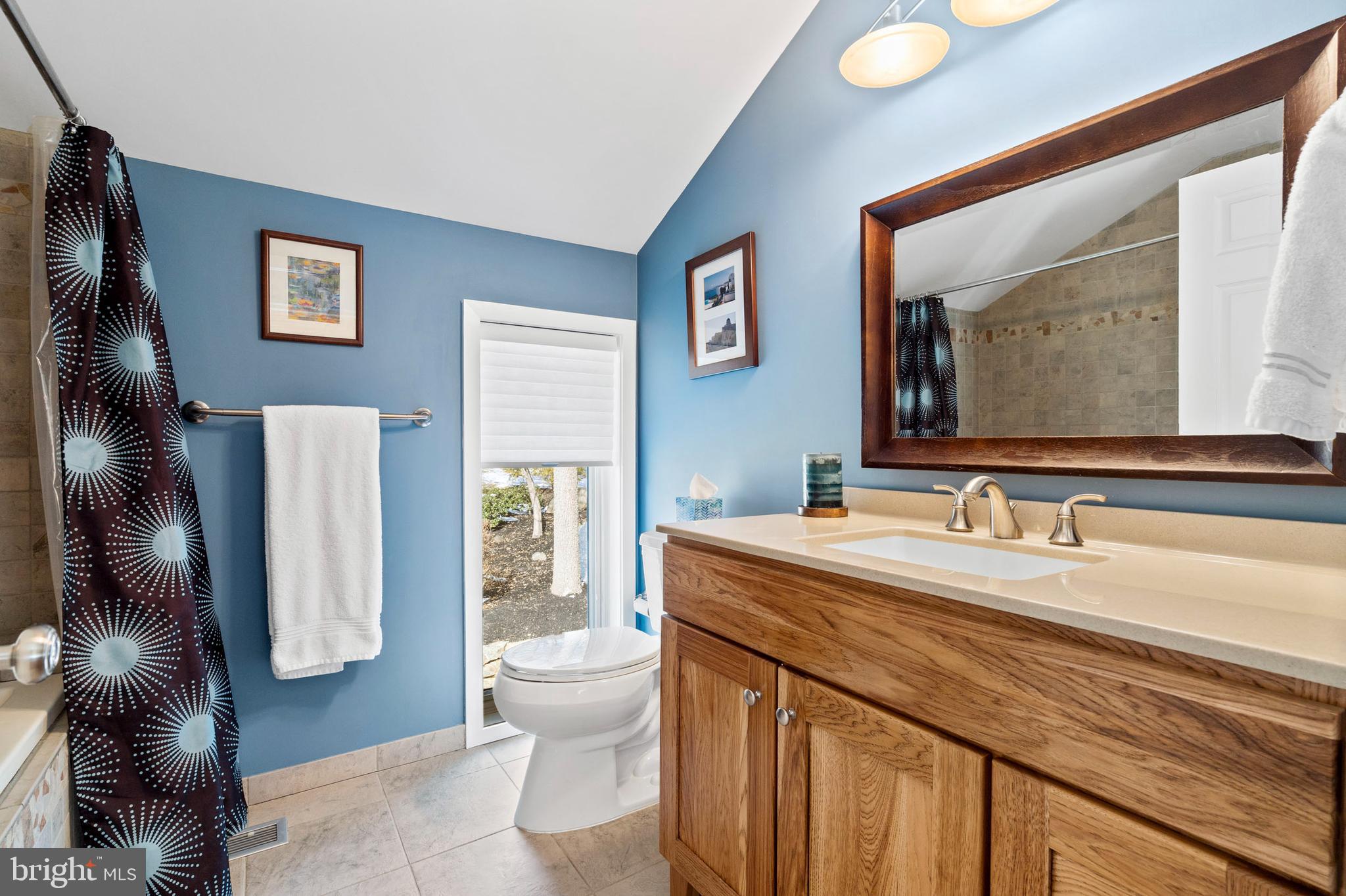 1053 Beaumont Road Berwyn, PA 19312 - Photo 34 of 63 2nd Bathroom