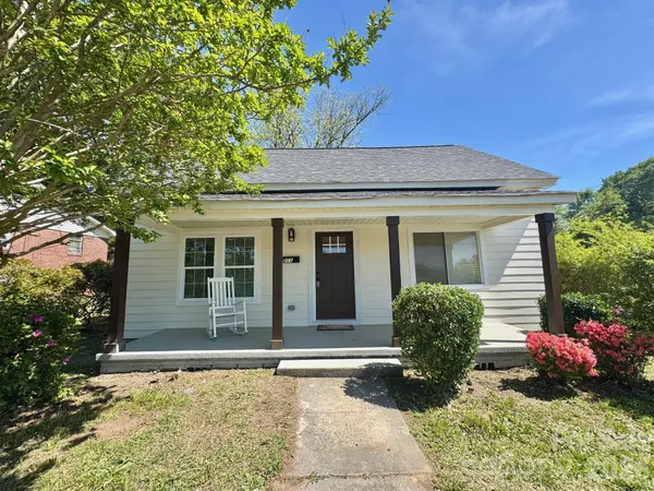 $290,000 | 211 Cedar Drive Northwest, Concord, NC 28025