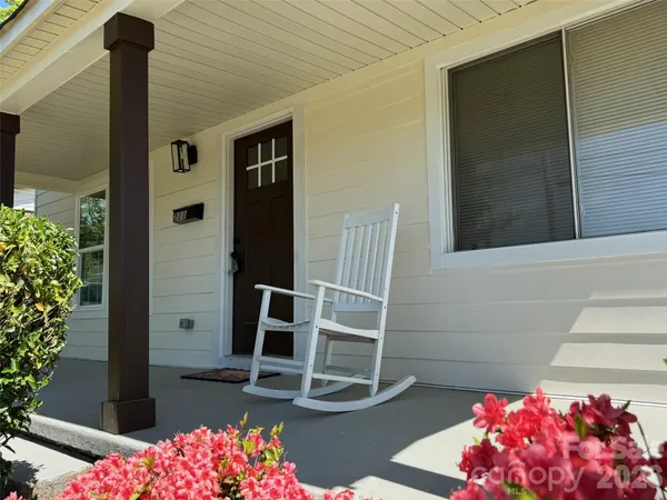 $290,000 | 211 Cedar Drive Northwest, Concord, NC 28025