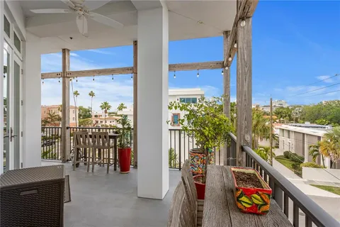 $1,715,000 | 91 Davis Boulevard, Unit 303, Tampa, FL 33606