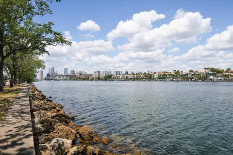 $1,689,000 | 91 Davis Boulevard, Unit 303, Tampa, FL 33606