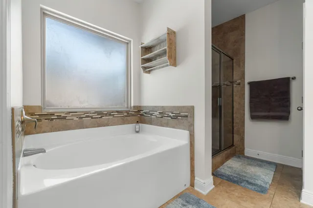 $589,000 | 2548 Bluewater Drive, Navarre, FL 32566