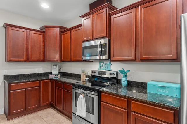 $589,000 | 2548 Bluewater Drive, Navarre, FL 32566