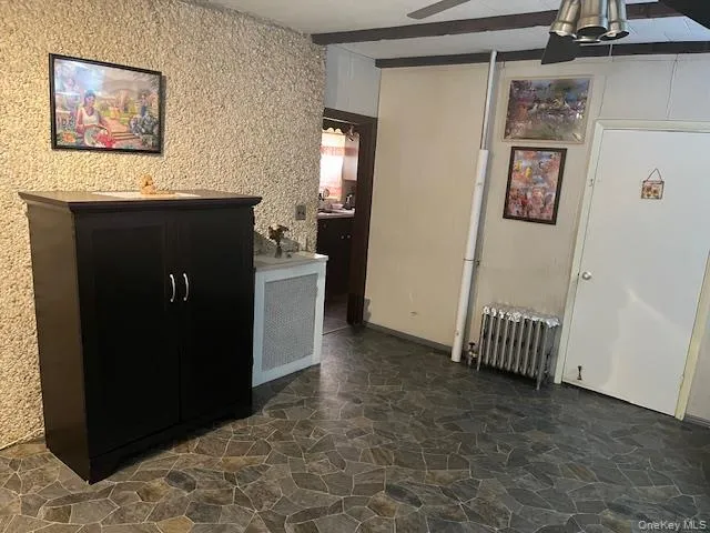 $1,850,000 | 1549-1547(garage) Beach Avenue | Stratton Park