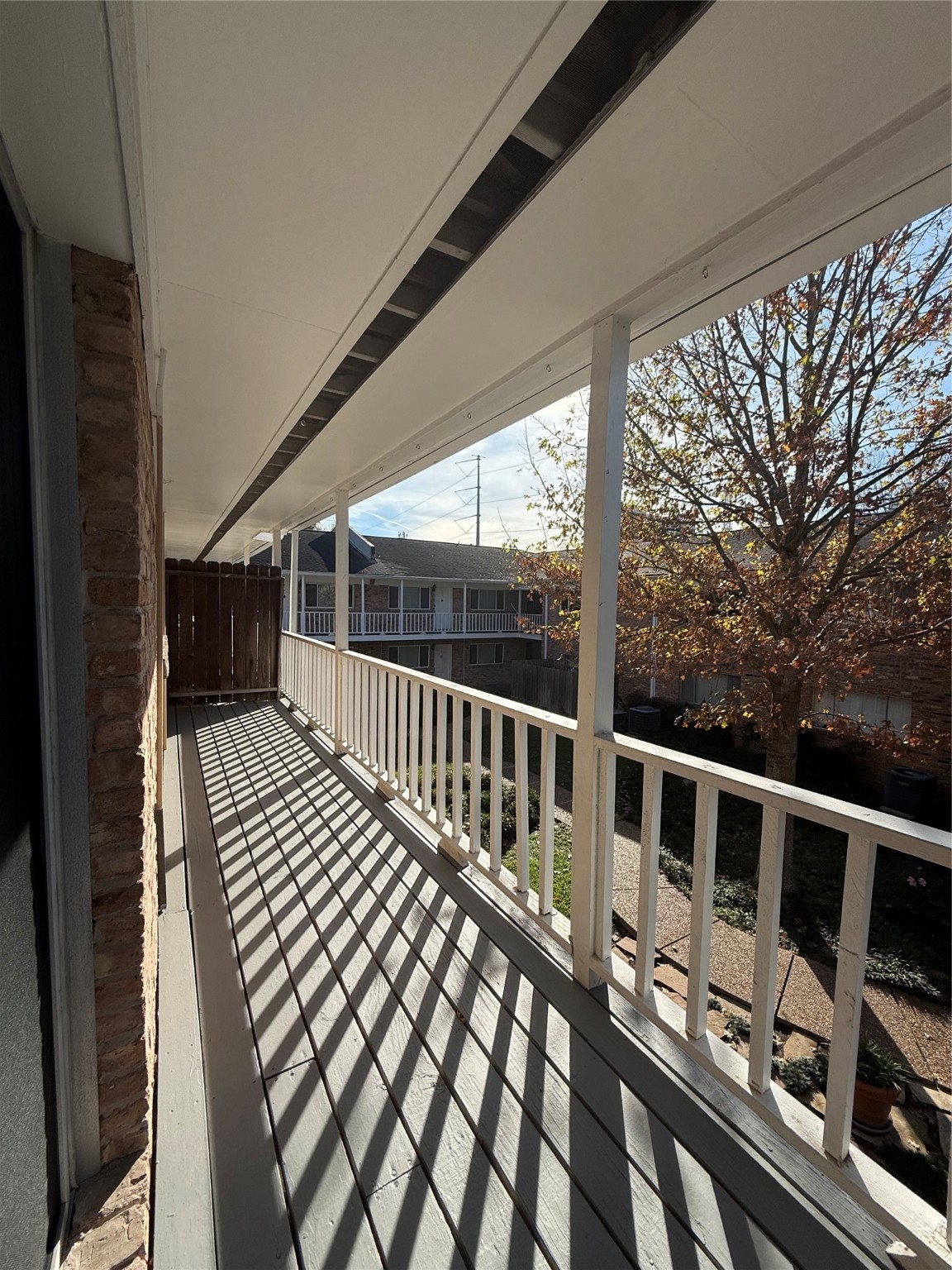 4040 San Felipe Street, Unit 247 Houston, TX 77027 - Photo 26 of 29 Extra long balcony