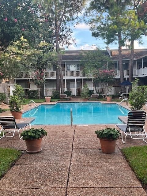 4040 San Felipe Street, Unit 247 Houston, TX 77027 - Photo 29 of 29 Pool
