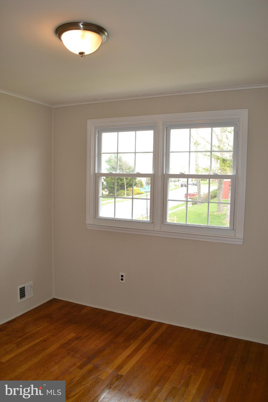 107 Ridgefield Road Lutherville-Timonium, MD 21093 - Photo 14 of 30 Bedroom