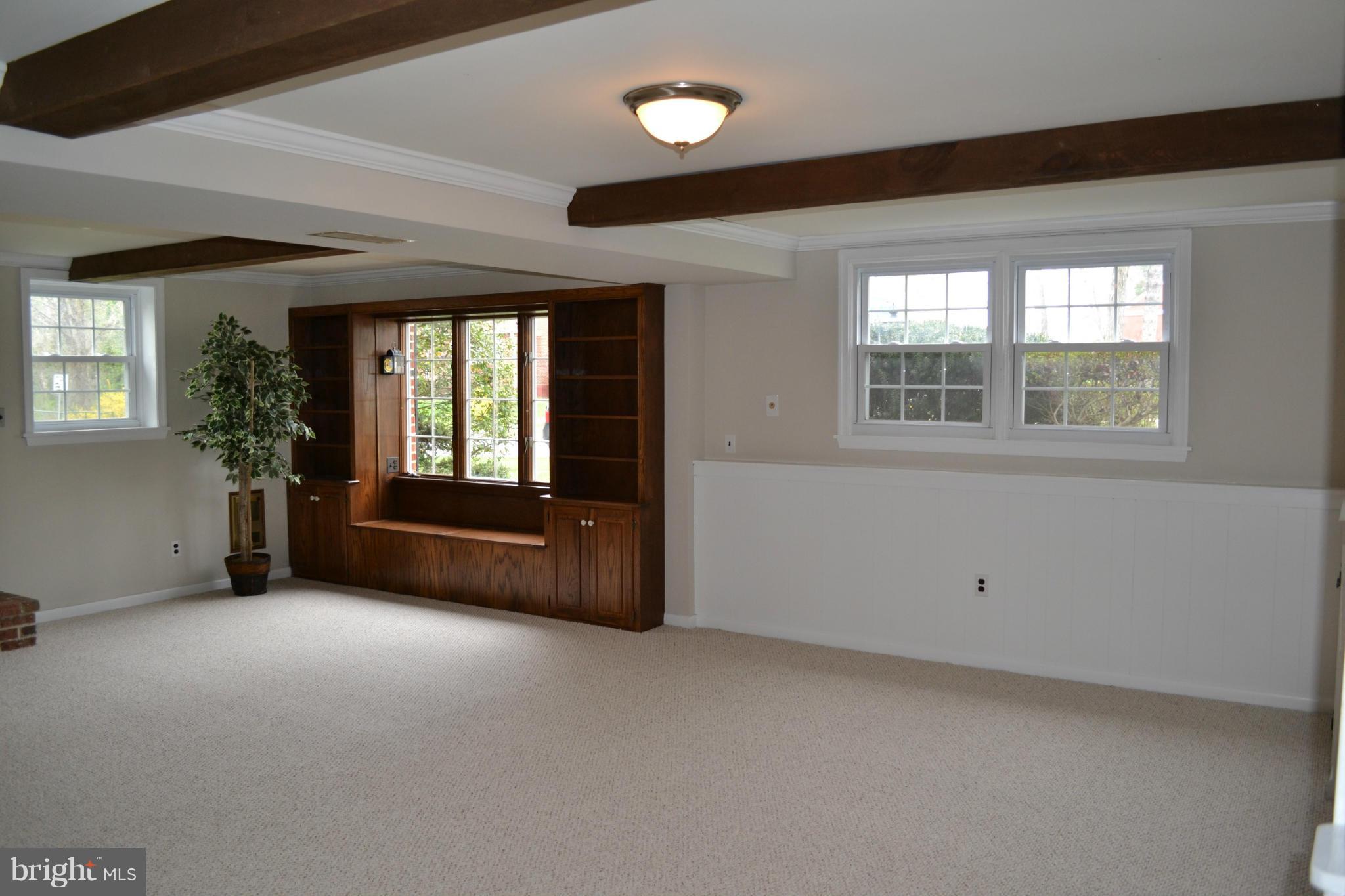 107 Ridgefield Road Lutherville-Timonium, MD 21093 - Photo 22 of 30 Family Room