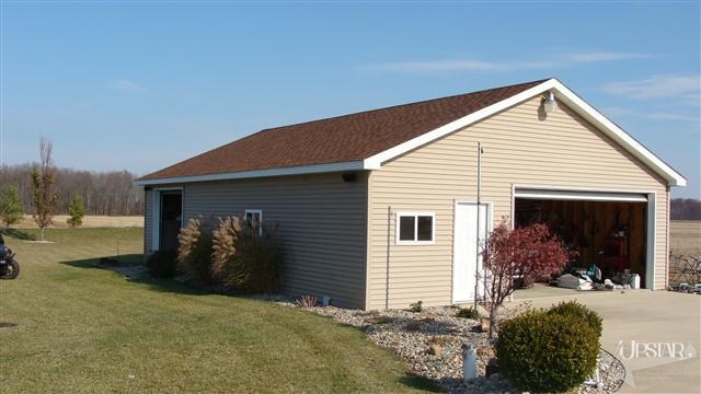9205 Maples Road Fort Wayne, IN 46816 - Photo 2 of 17