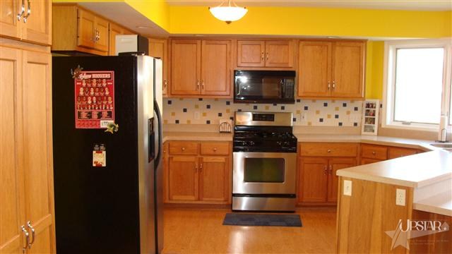 9205 Maples Road Fort Wayne, IN 46816 - Photo 7 of 17