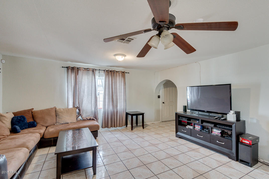 2920 East Chipman Road Phoenix, AZ 85040 - Photo 7 of 29 07-Chipman_