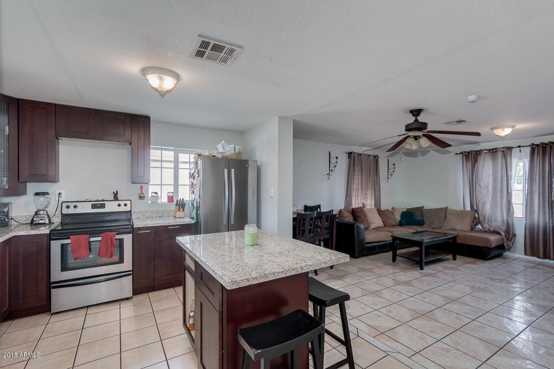 2920 East Chipman Road Phoenix, AZ 85040 - Photo 9 of 29 09-Chipman_
