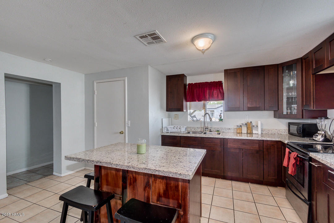 2920 East Chipman Road Phoenix, AZ 85040 - Photo 10 of 29 10-Chipman_