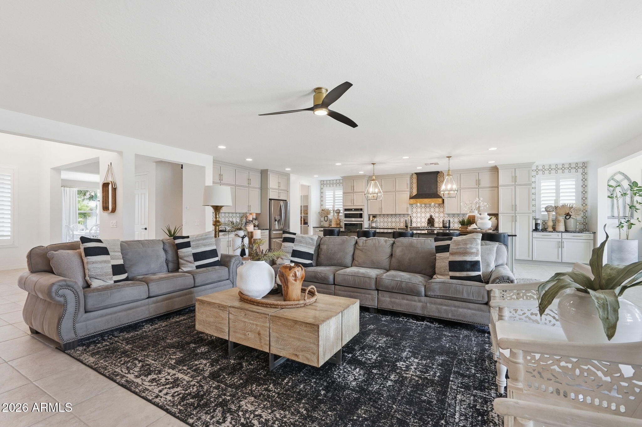 22607 East Russet Road Queen Creek, AZ 85142 - Photo 9 of 64 Greatroom