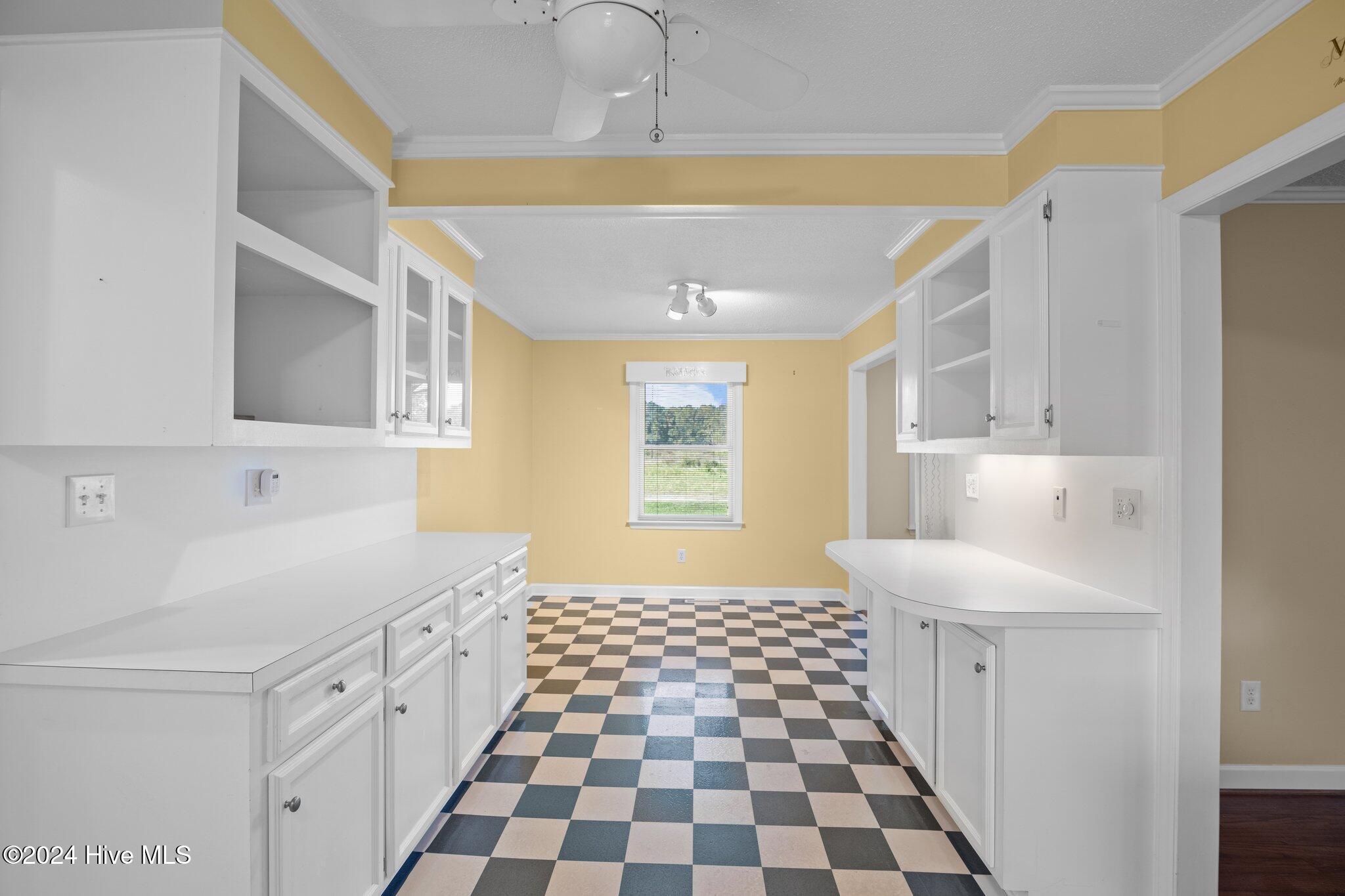 121 Pine Tree Path Bath, NC 27808 - Photo 21 of 42 121 Pinetree Kit - Breakfast