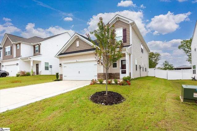 $298,500 | 957 Cherry Plum Drive, Lyman, SC 29365