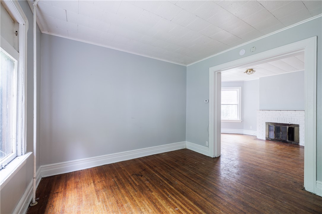 208 Kenwood Avenue Rochester, NY 14611 - Photo 11 of 23