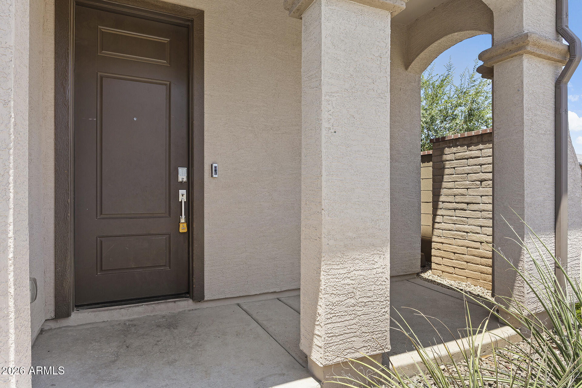 636 South Melvin Street Gilbert, AZ 85296 - Photo 4 of 56 04