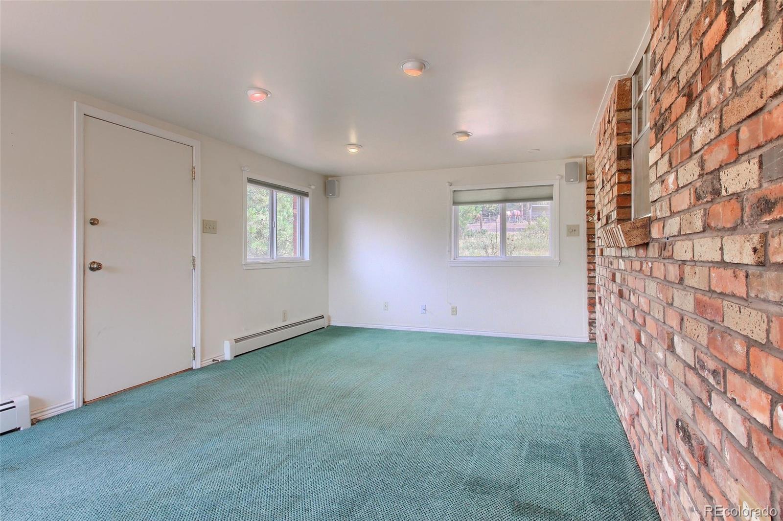 9059 South Hillview Road Morrison, CO 80465 - Photo 7 of 23 Gallery Image 7