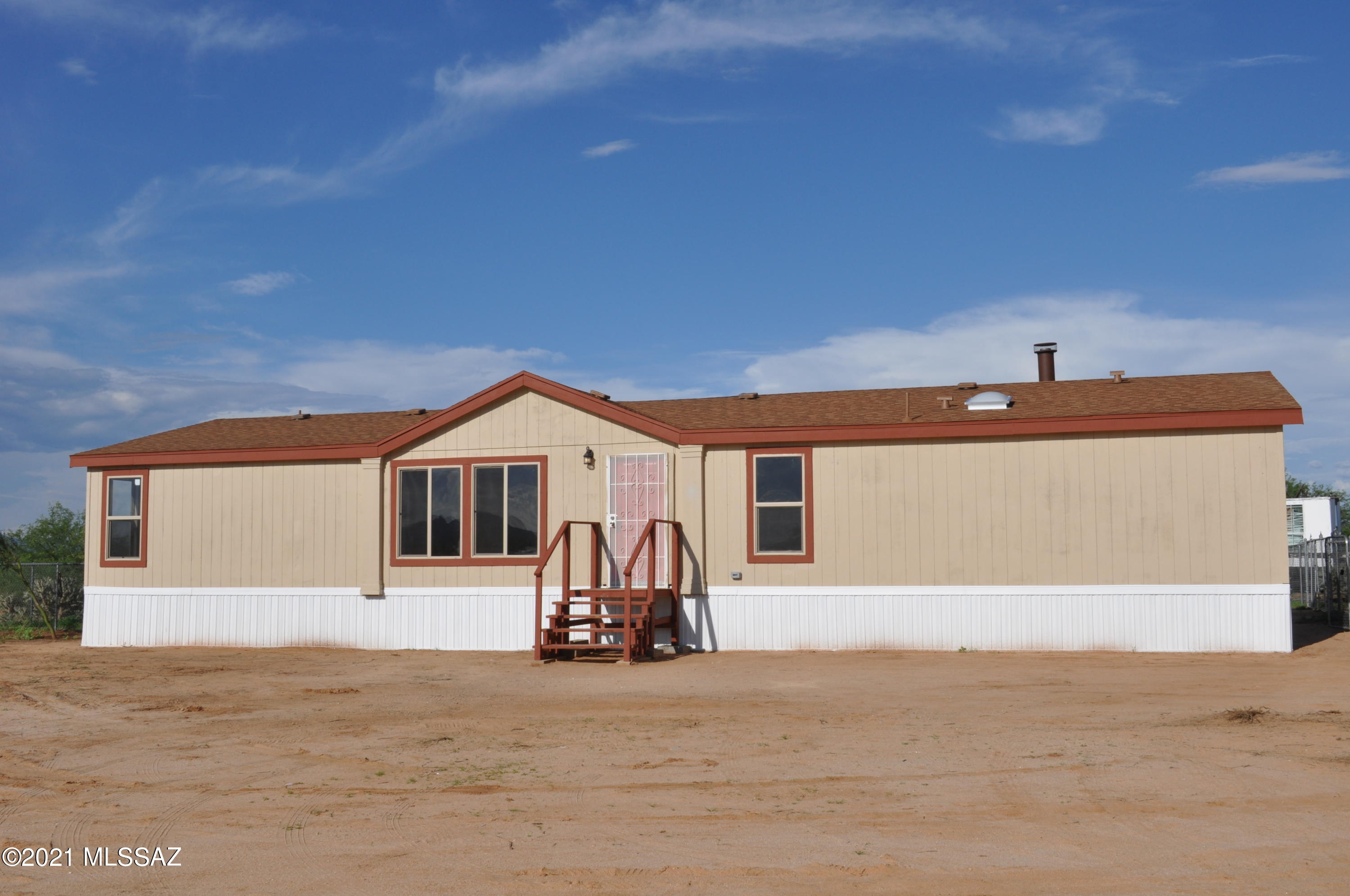 8940 South Comanche Road Tucson, AZ 85735 - Photo 1 of 36 Gallery Image 1