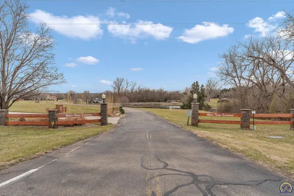 $530,000 | 4210 Wam-Teau Drive, Wamego, KS 66547