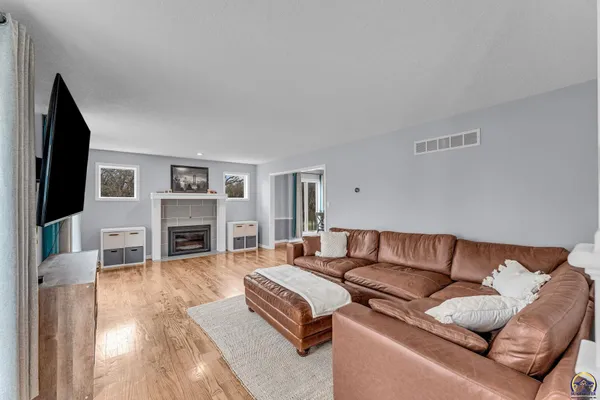 $530,000 | 4210 Wam-Teau Drive, Wamego, KS 66547