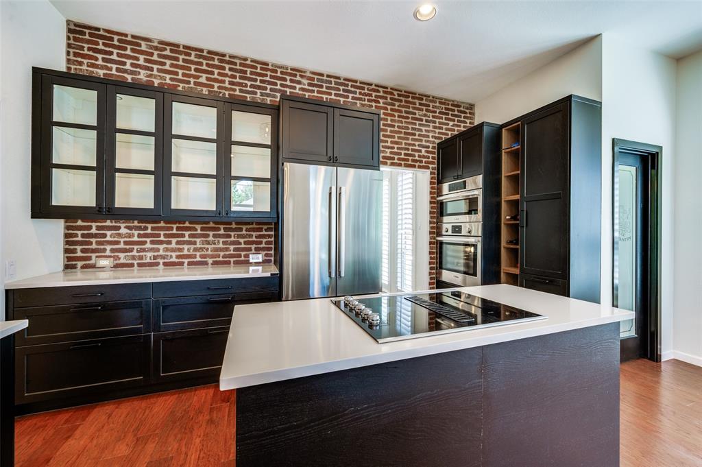 3772 Waterside Court Addison, TX 75001 - Photo 10 of 22