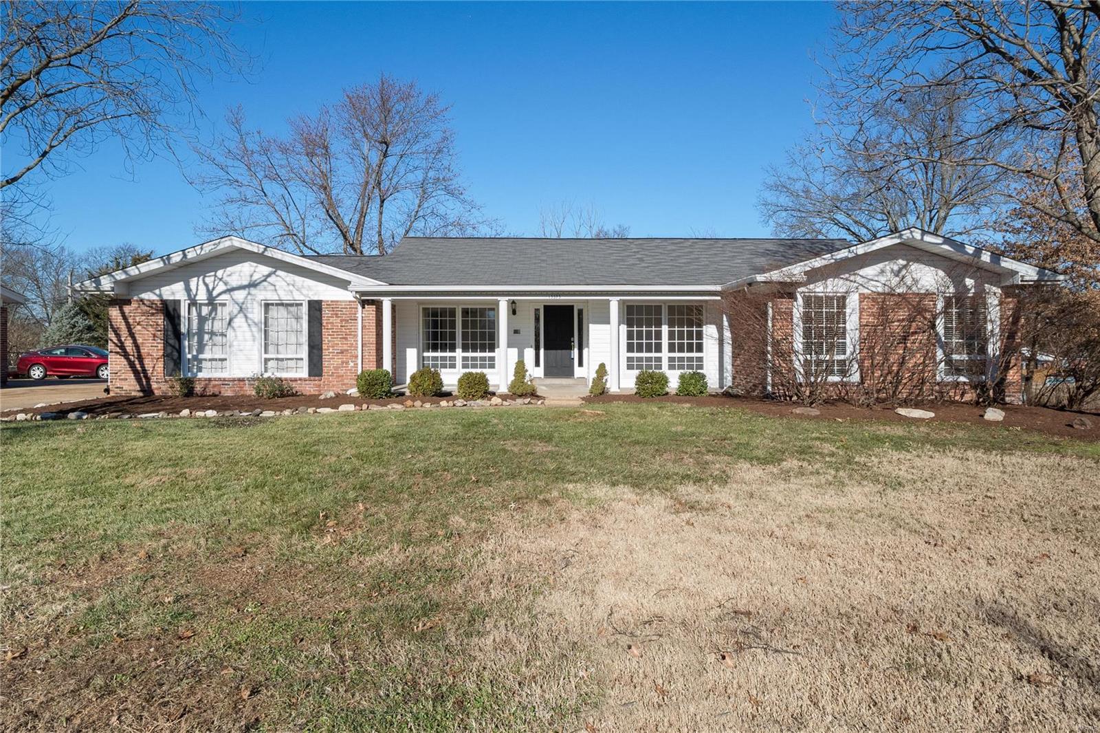 15575 Clayton Road Ballwin, MO 63011 - Photo 1 of 36 Gallery Image 1