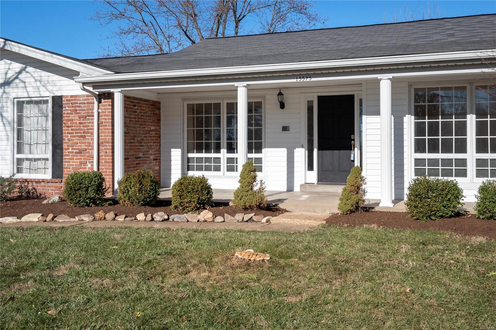 15575 Clayton Road Ballwin, MO 63011 - Photo 3 of 36 Gallery Image 3