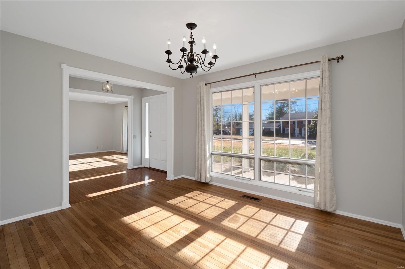 15575 Clayton Road Ballwin, MO 63011 - Photo 21 of 36 Gallery Image 21