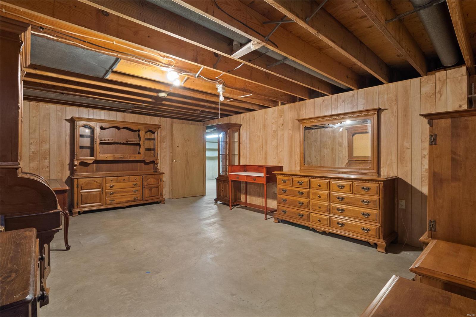 15575 Clayton Road Ballwin, MO 63011 - Photo 34 of 36 Gallery Image 34
